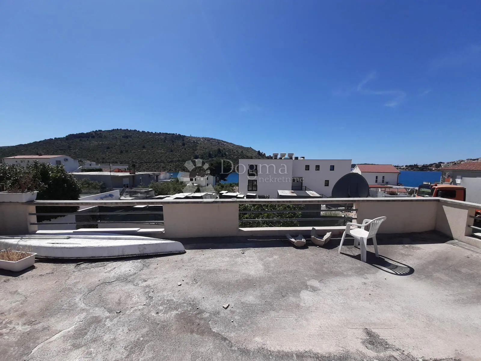 kuća 142m2 sa 2 apartmana, 100m od mora - sunčana rogoznica - slika 29