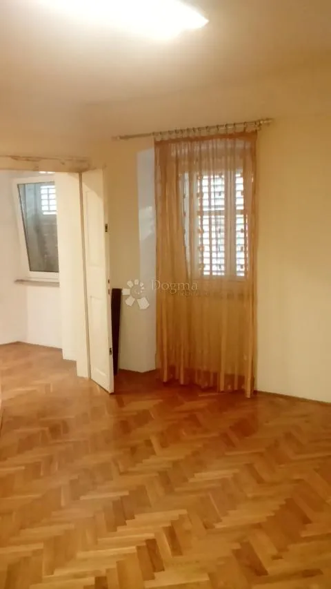 gospodski stan na korzu - slika 1