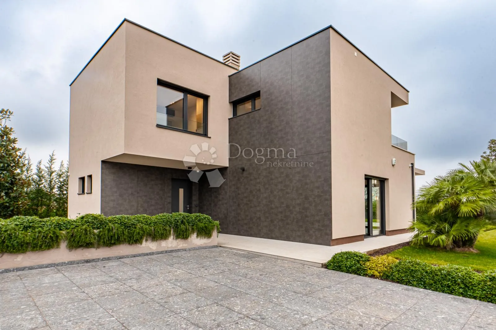 istra moderna villa sa grijanim bazenom - slika 38