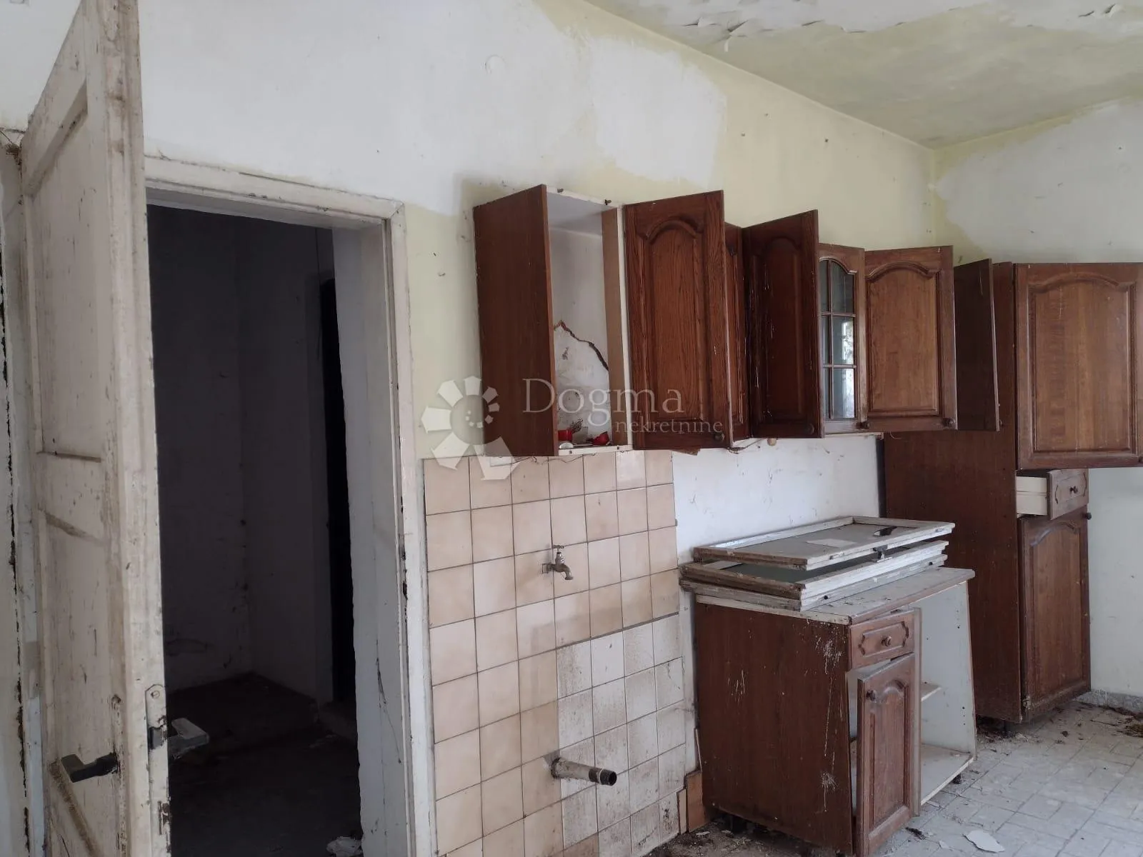topusko, staro selo - puno građevinskog zemljišta - slika 8