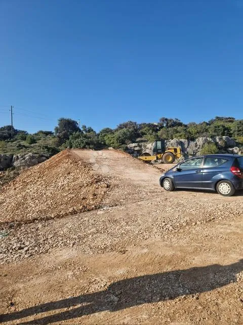 primošten, građevinsko zemljište - 200 metara od mora - slika 3