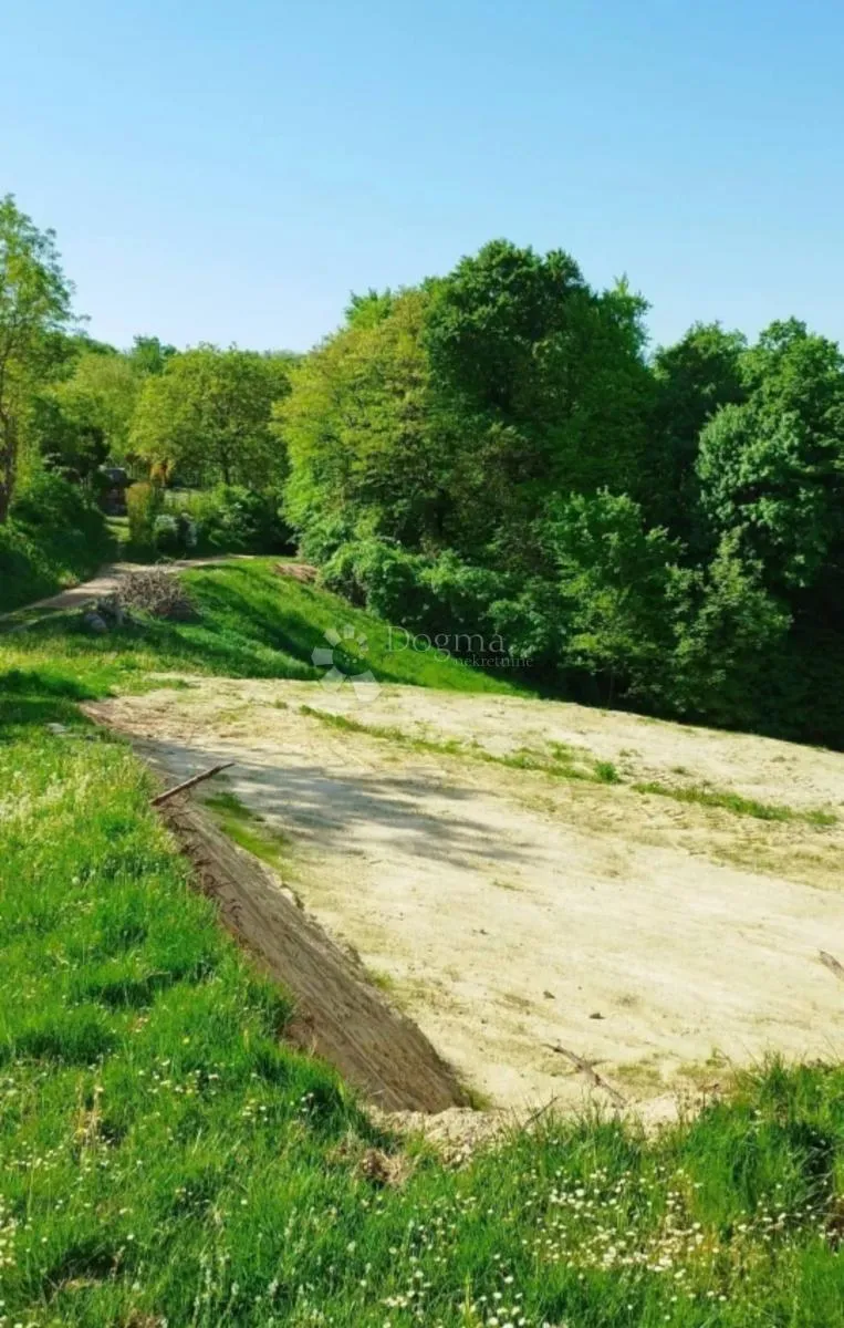 Vaša buduća lokacija u nastanku - 2/3 - Gradiščak, Sveti Martin na Muri