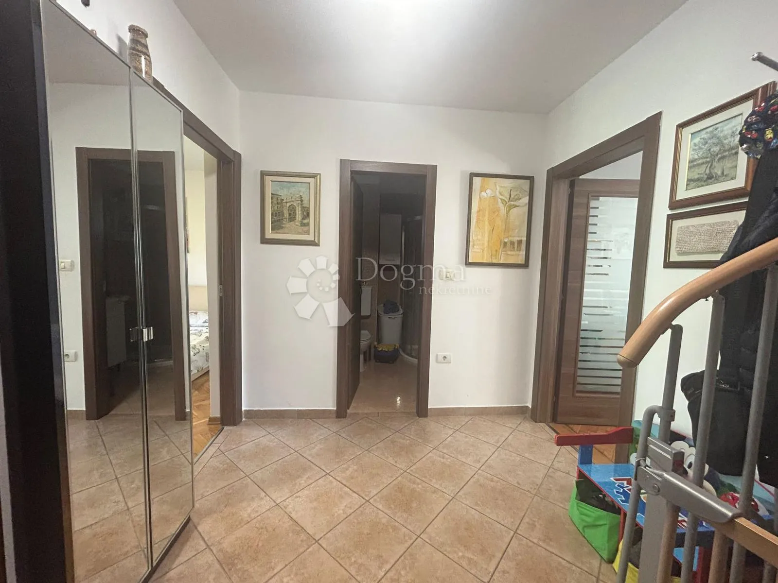 dvoetažni stan u fažani, 400 m od mora – 65 m² + galerija 28 m² - slika 13