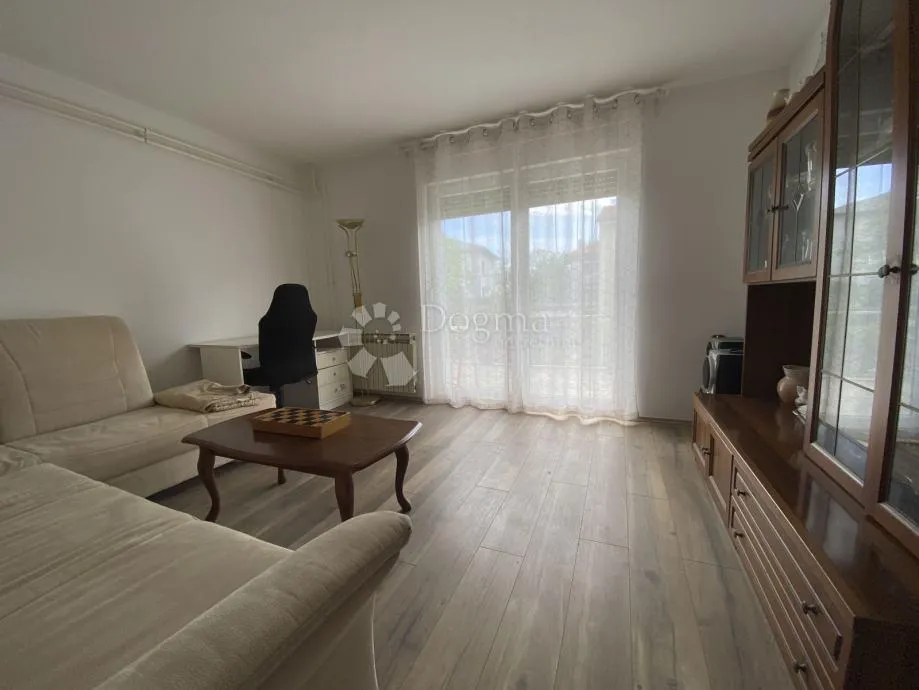 stan najam - 90m2 2s+db, parking, vrt, terasa, mirna lokacija - slika 4