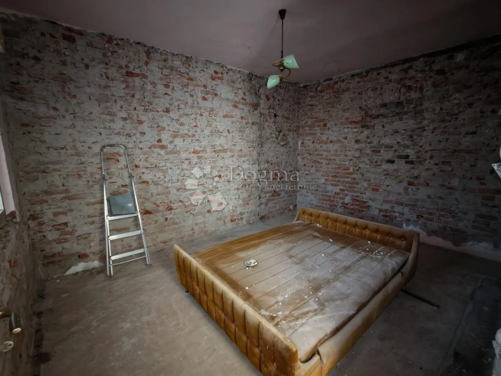 odlična prilika! građevinsko zemljište 2.387 m² s kućom u trnovcu bartolovečkom - slika 6