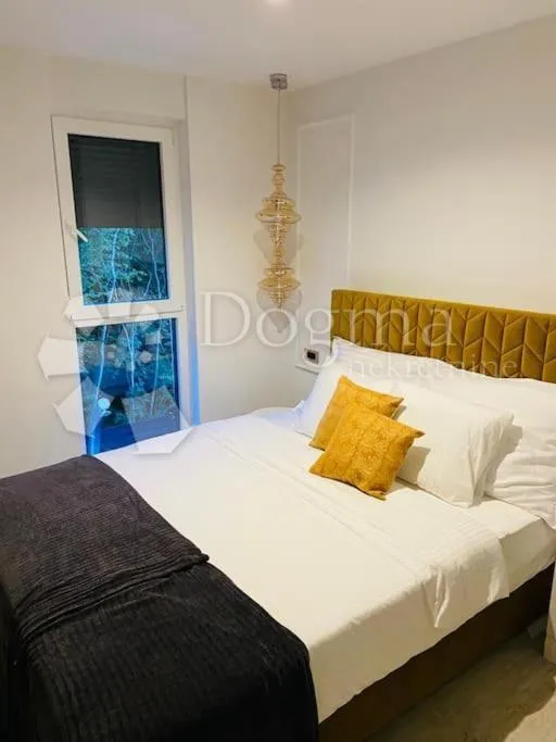 njivice apartman 145m2 sa bazenom - slika 26
