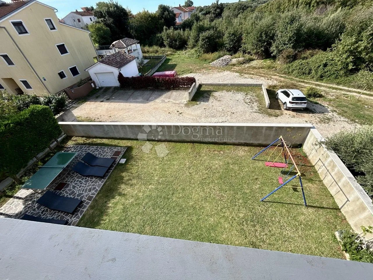 obiteljska kuća sa 4 stana udaljena 800 metara od mora - slika 12