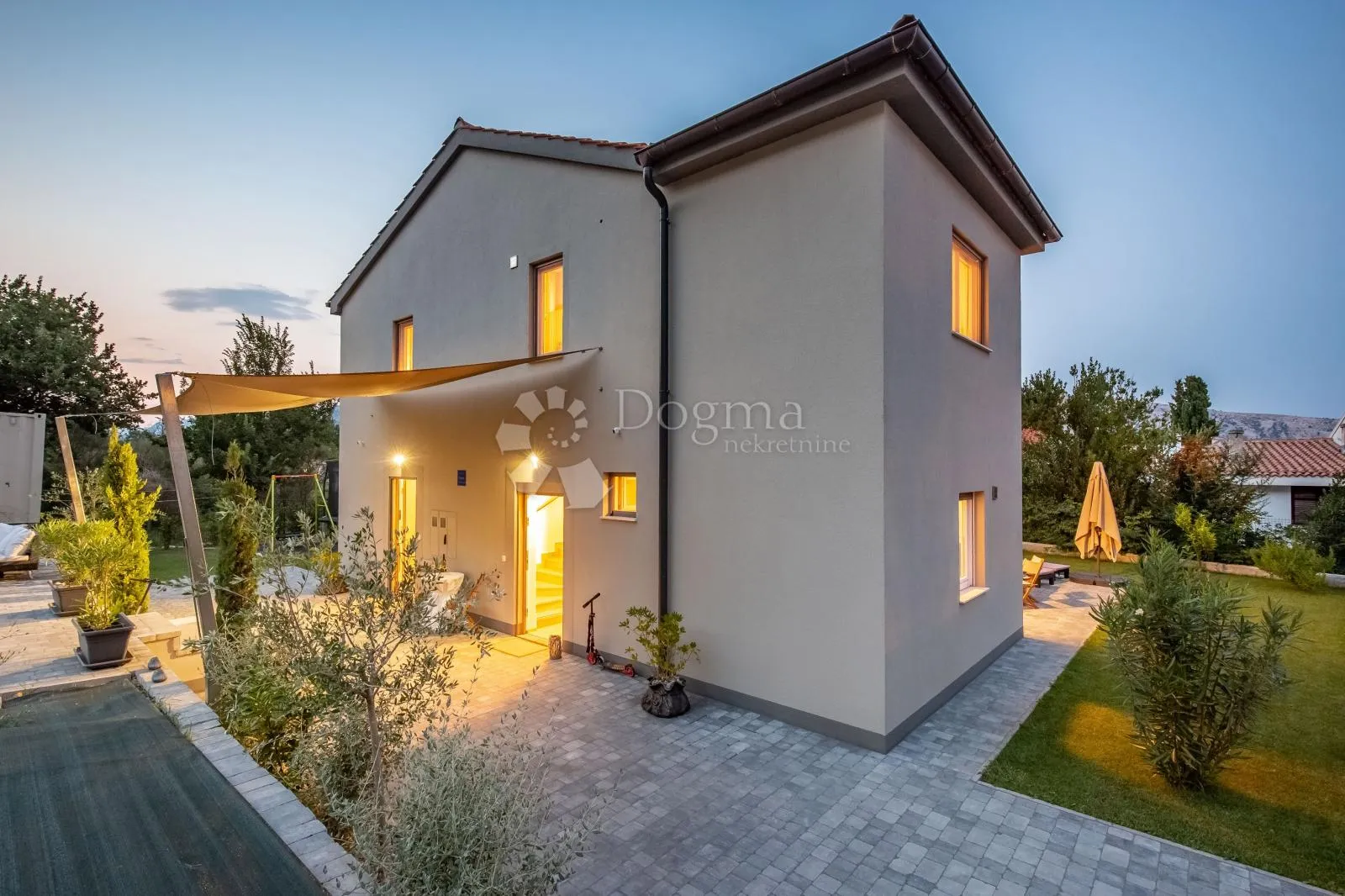 novo u ponudi! baška - moderan stan 300m od mora - slika 14