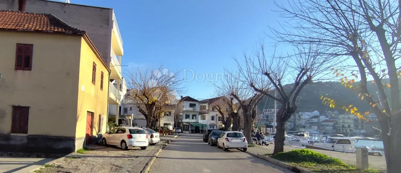 prvi red do mora, centar mjesta - slika 13