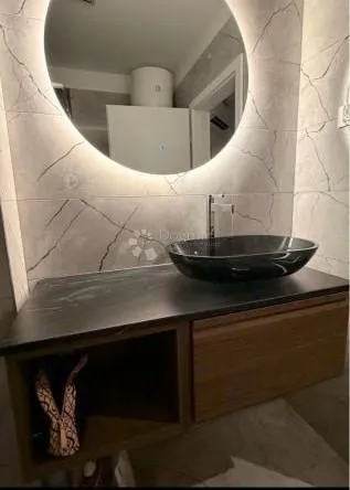 namješten stan novogradnja 4. kat lift - pula - slika 7