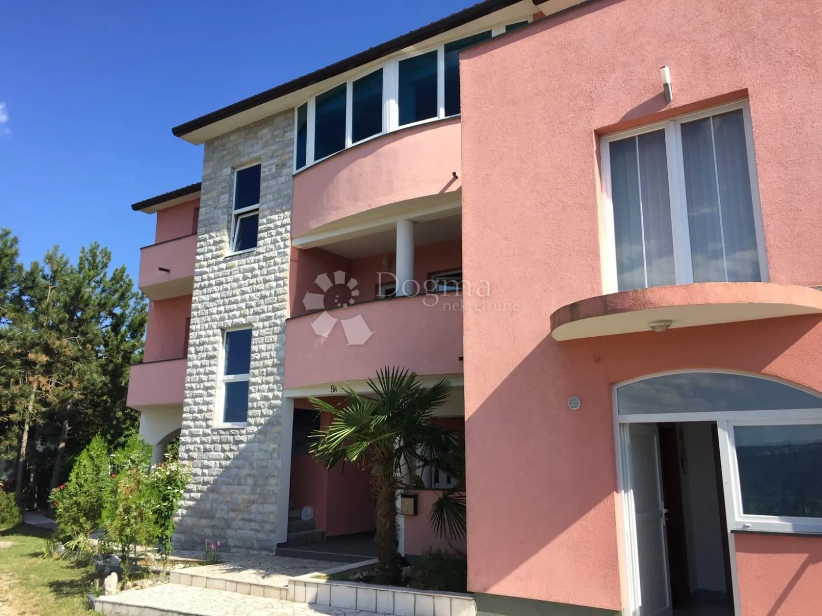 istra,labin, vila na mirnoj lokaciji - slika 26