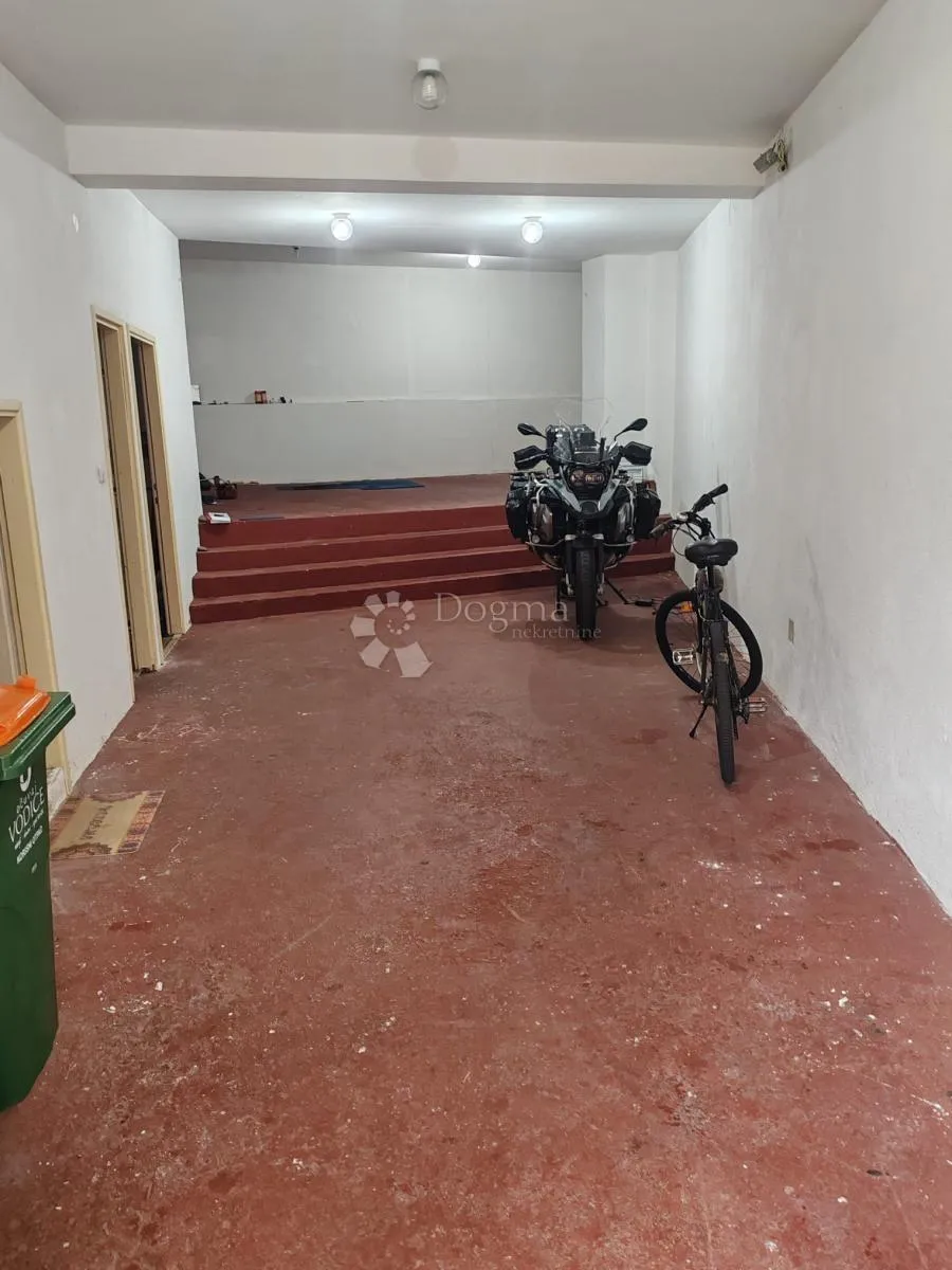 vodice - poslovni prostor u centru blizu plaže - slika 2