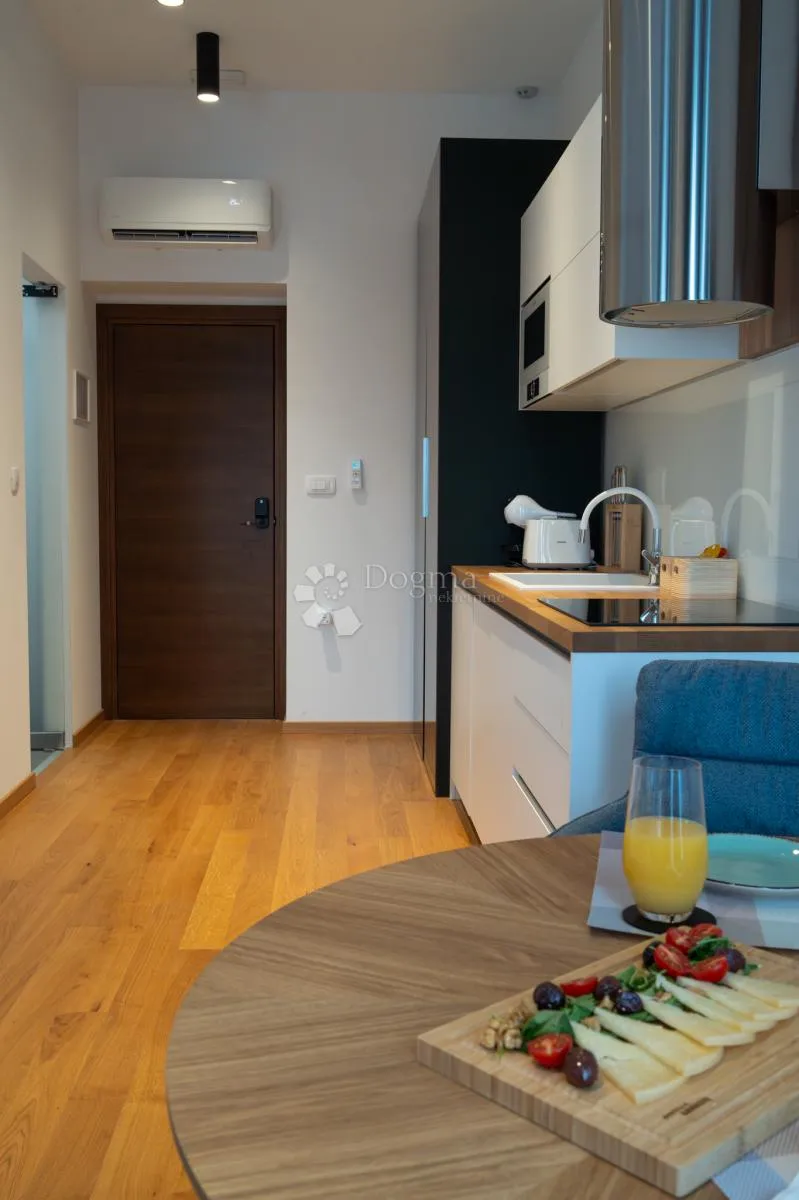 studio za najam u samom centru rijeke - slika 3