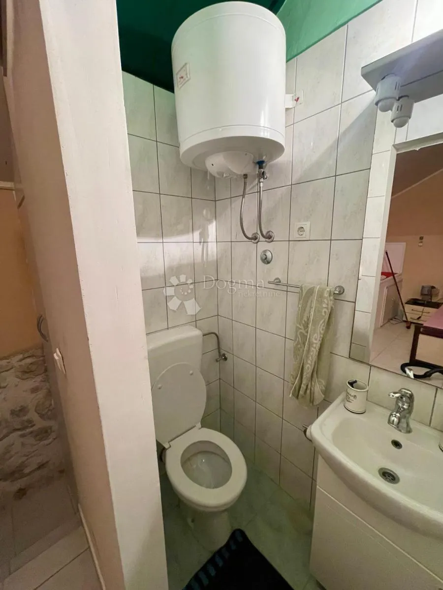autentična kamena kuća tribunj- brod na poklon - slika 17