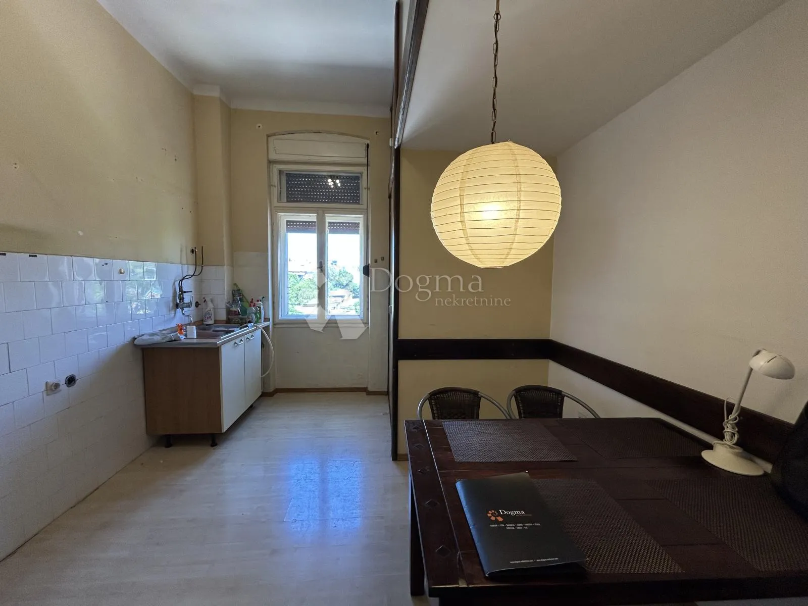 centar rovinja | 72,5 m² | pogled na more i stari grad | garaža + vrt - slika 5