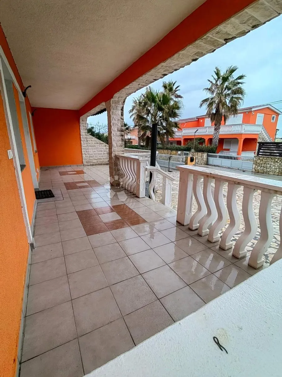 prodaje se apartman u prizemlju vir-straža - slika 8