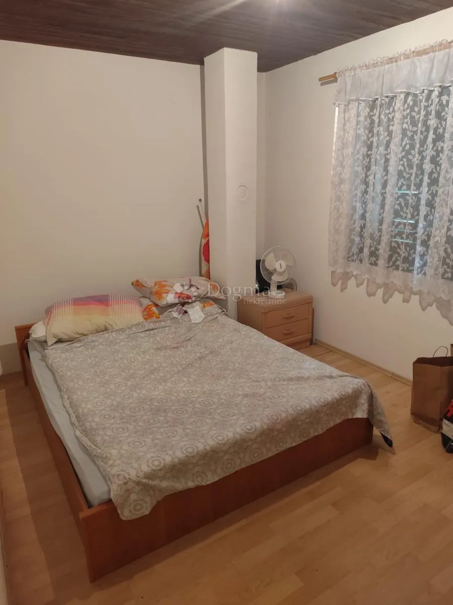 kuća u zatonu kraj šibenika - slika 8