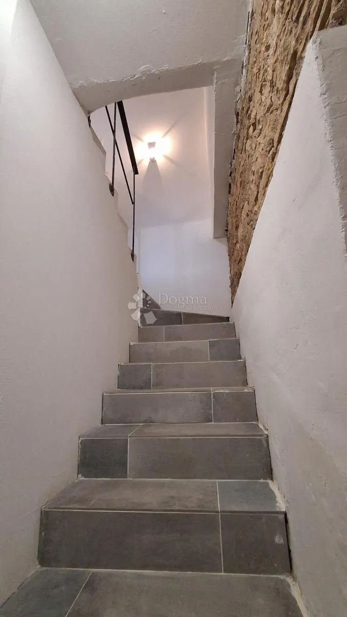 hitna prodaja- kuća medulin centar - slika 10
