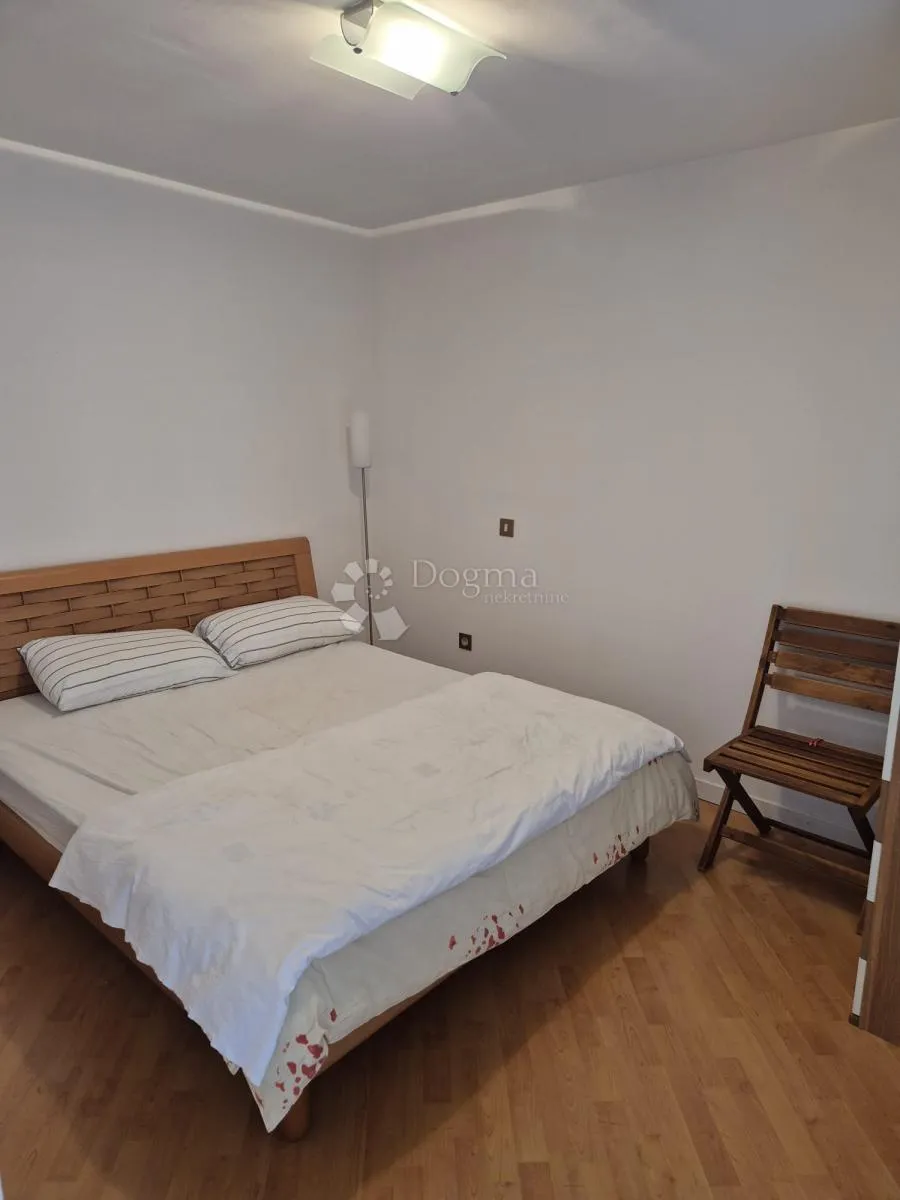 zambratija, stan sa dvije spavaće sobe - slika 17