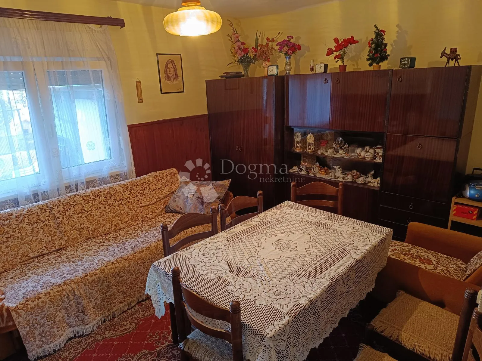 posebna prilika – mala kuća s karakterom u mirnom dijelu osijeka! - slika 10