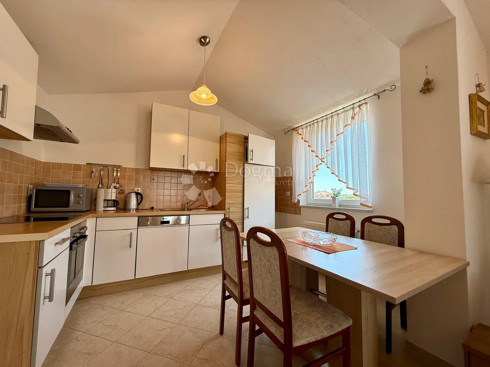 kuća s 3 apartmana i garažom blizu mora - fažana - slika 6