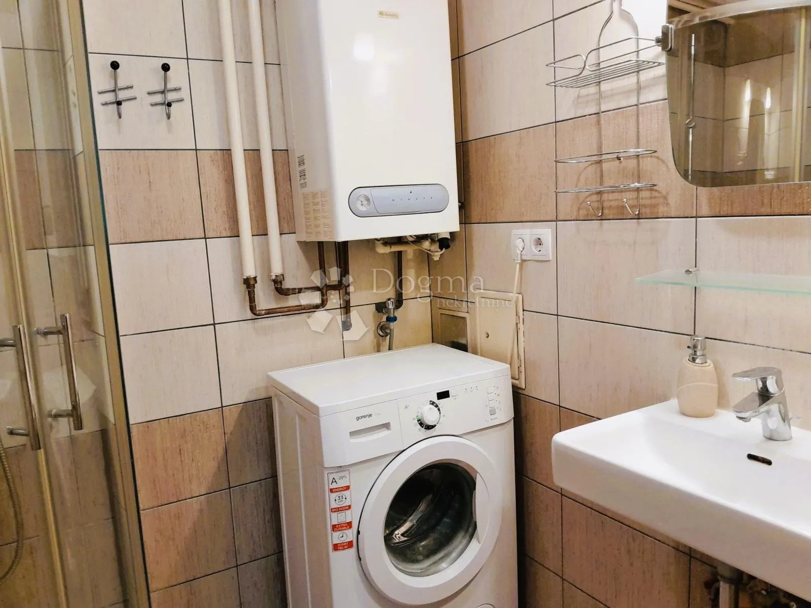 medveščak, 62m2, šarmantan, dvosoban stan u prizemlju - slika 14