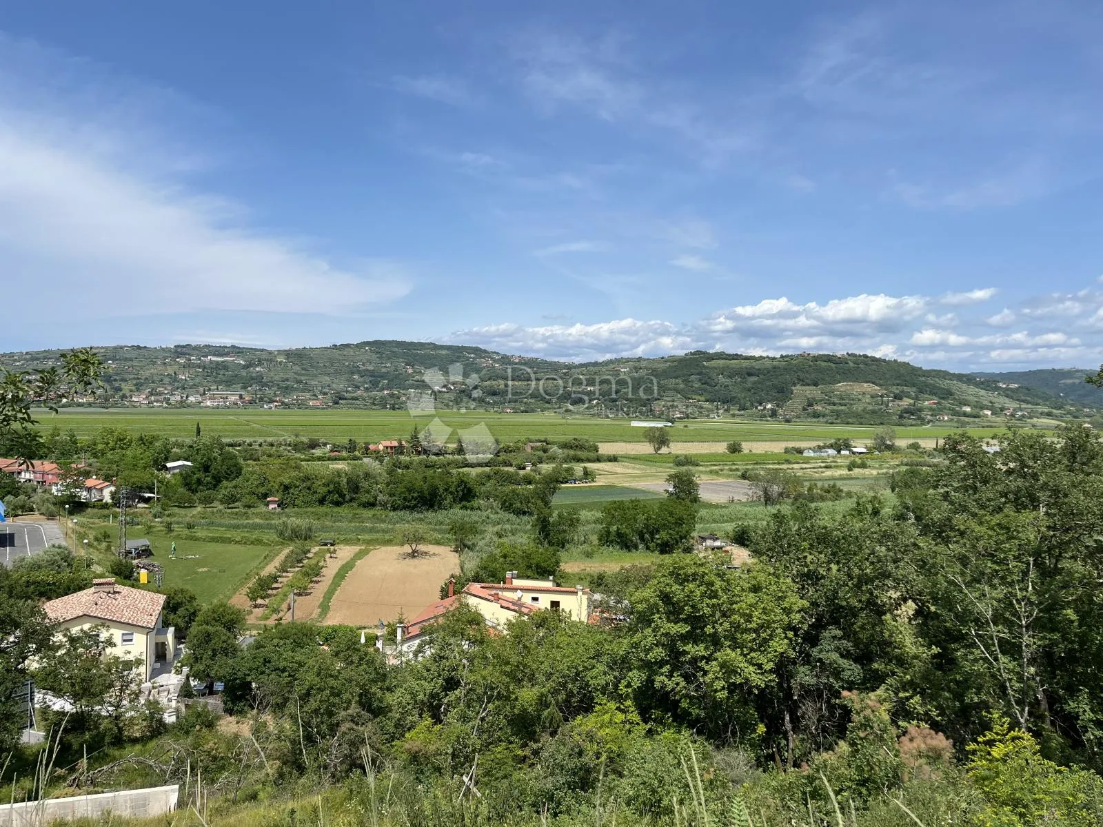 buje okolica, zemljište sa predivnim pogledom - slika 6