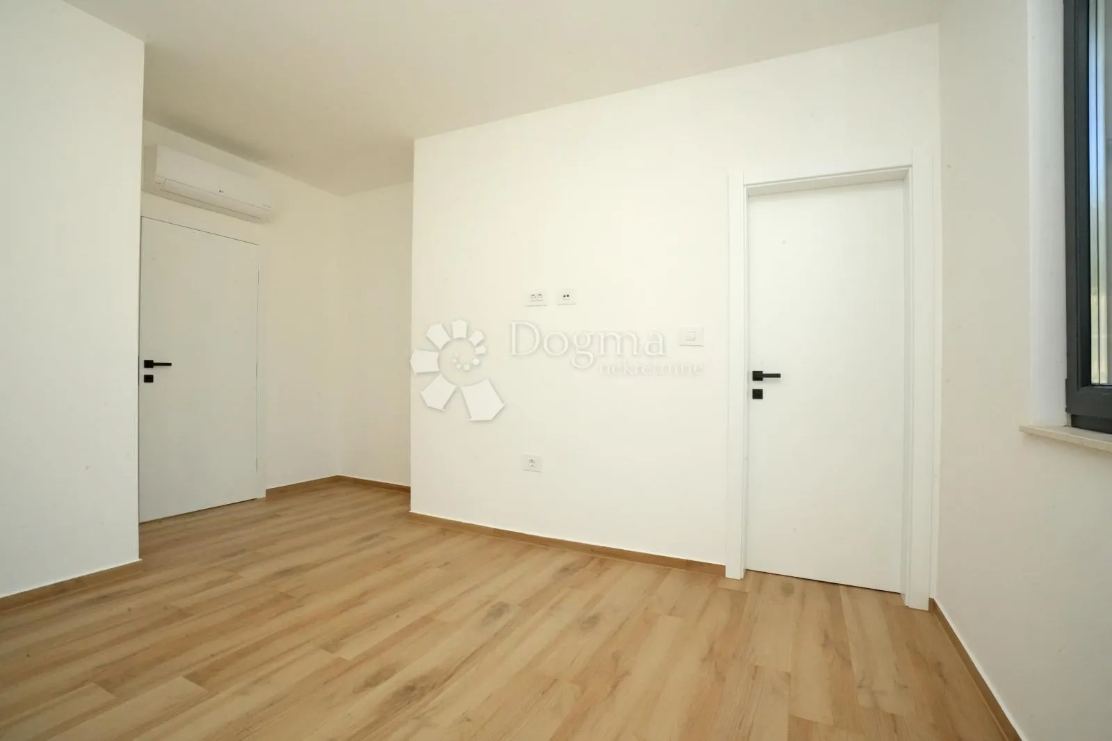 istra prizemnica s 5 zvjezdica - slika 25