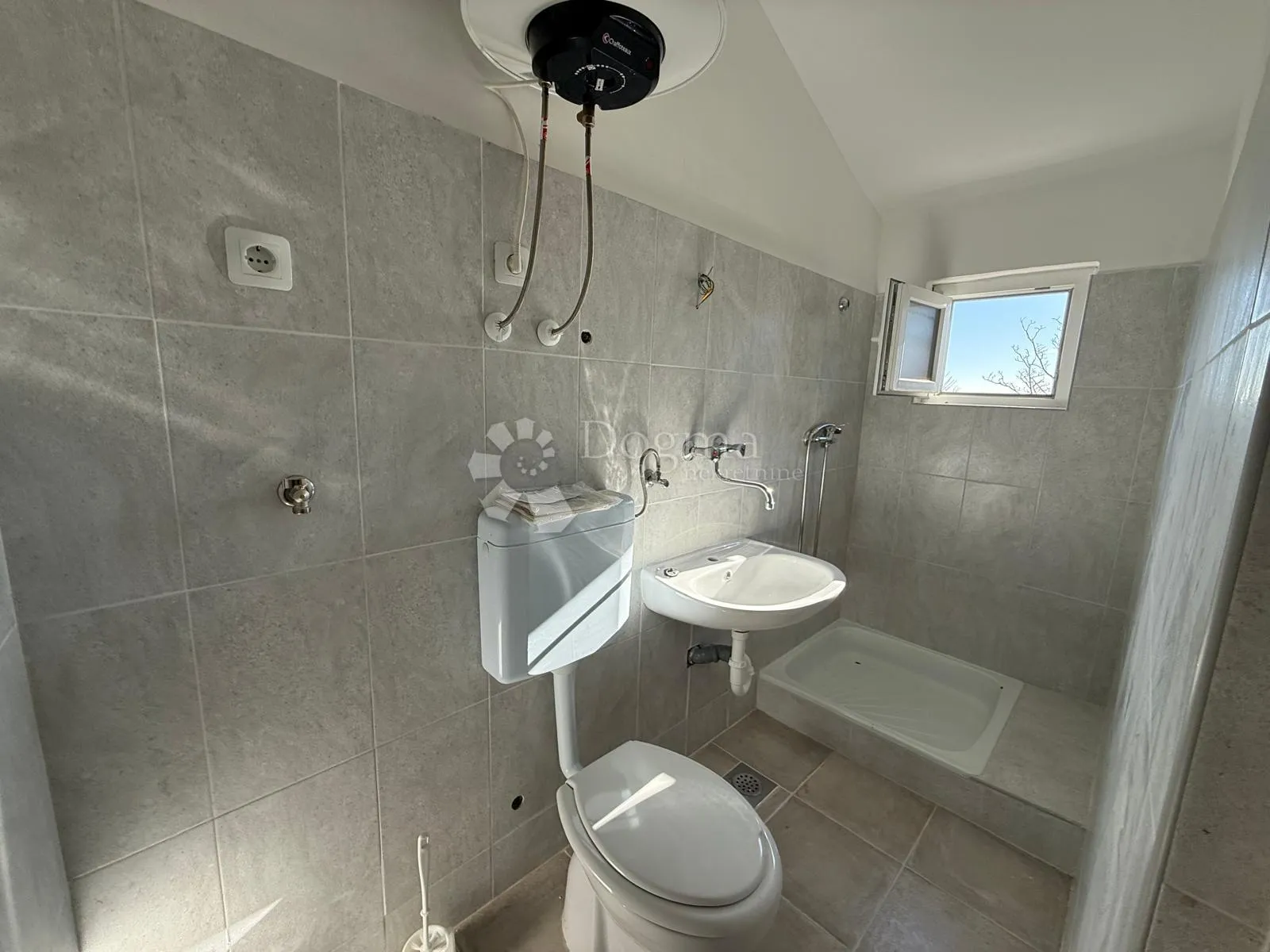 apartman s dvje terase i pogledom na more - slika 16