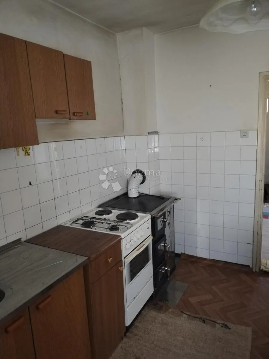 kuća u karlovcu na prodaju - mir u blizini grada - slika 13