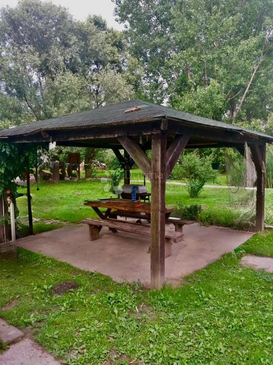 atraktivno imanje s ribnjakom i turističkim potencijalom - slika 63