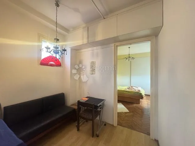 stan sa balkonom u blizini centra - slika 7