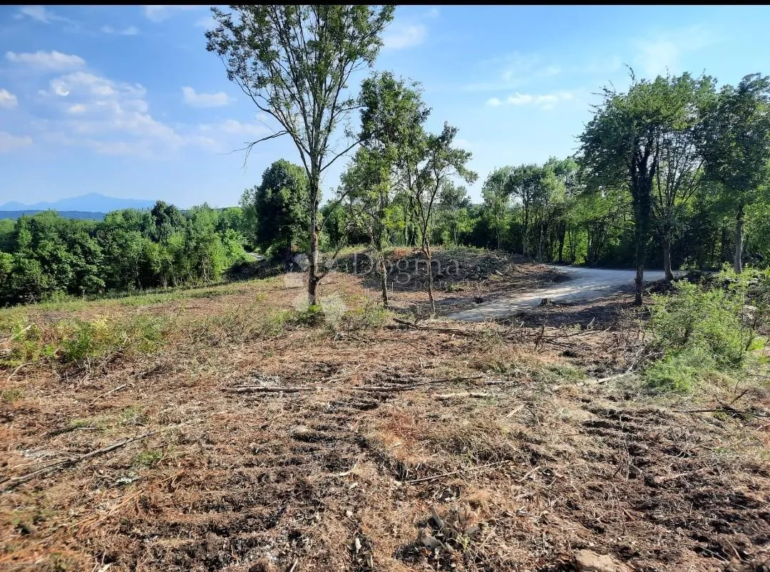 Zemljište s potencijalom za gradnju i turizam u blizini Plitvica - Stara Kršlja, Rakovica