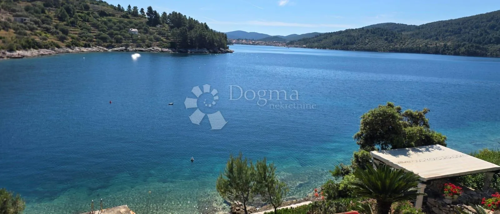 prvi red do mora: samoodrživa apartmanska vila s uhodanim poslovanjem – vela luka, korčula - slika 11