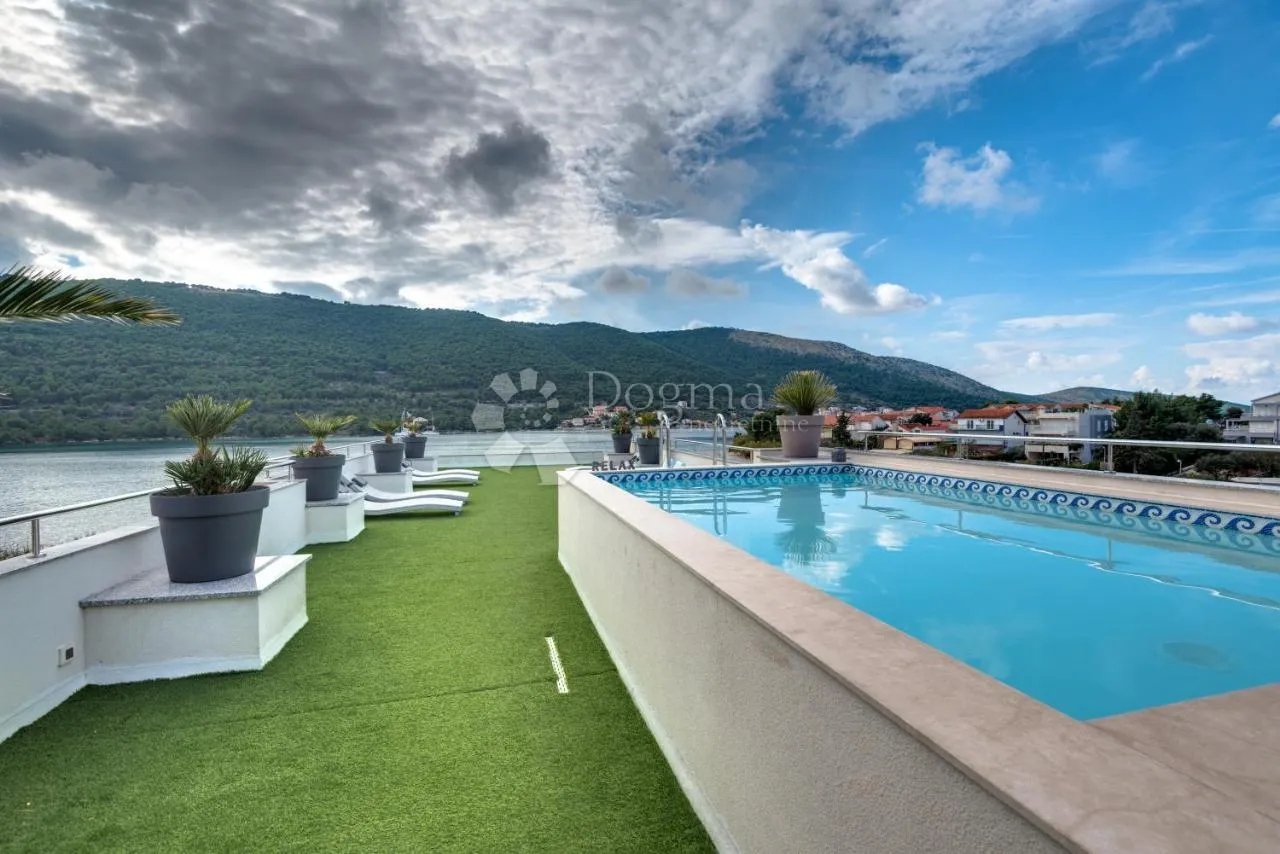 grebaštica - prekrasan mini hotel prvi red do mora - slika 6