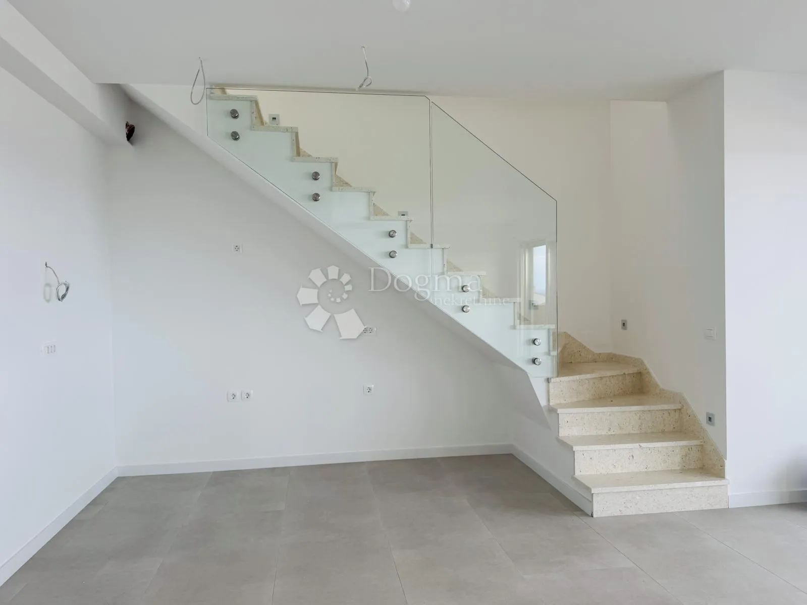 diklovac | penthouse s krovnom terasom, pogled na more - slika 22