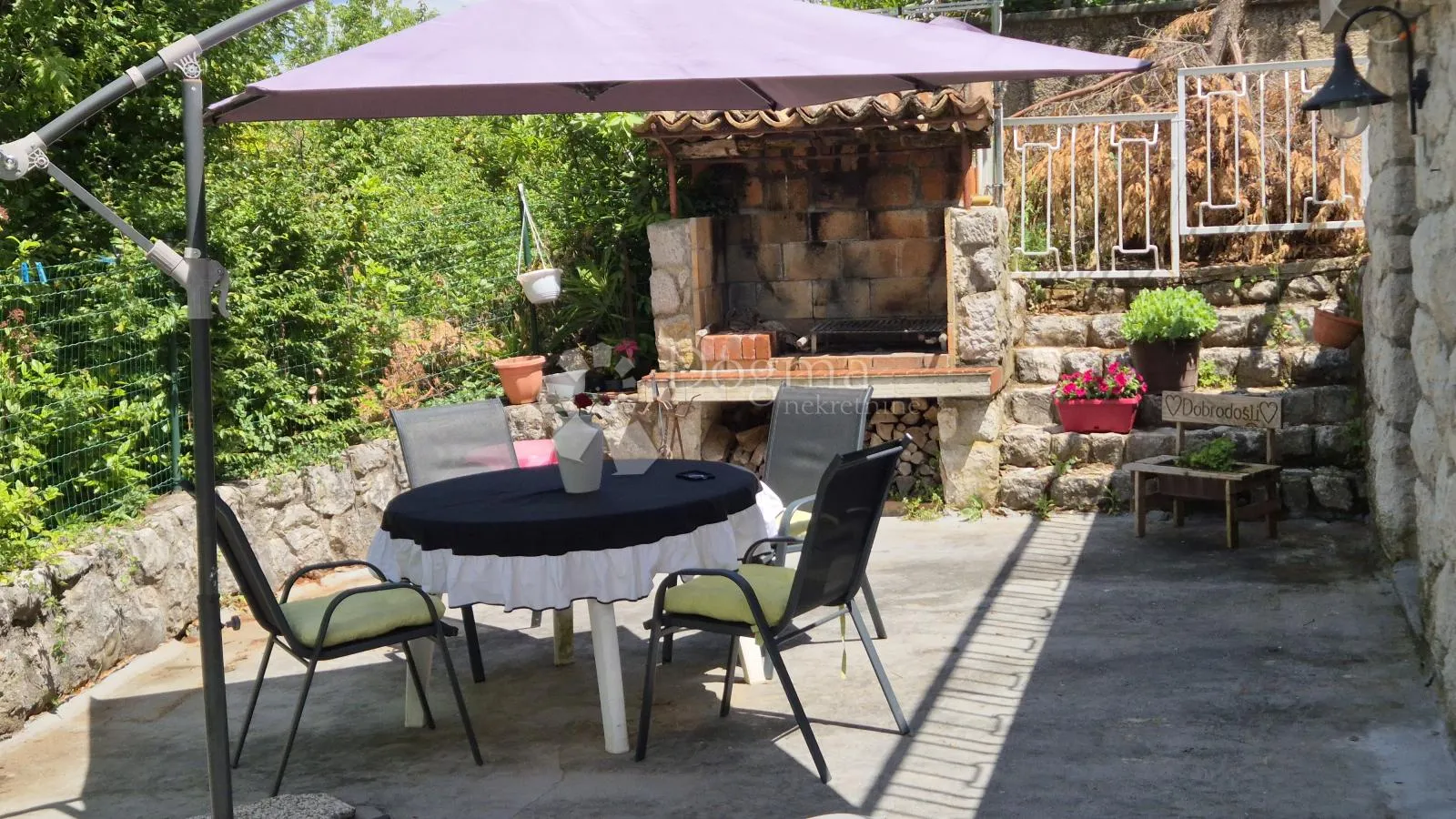 njivice - apartman samo 50 metara od plaže - slika 10