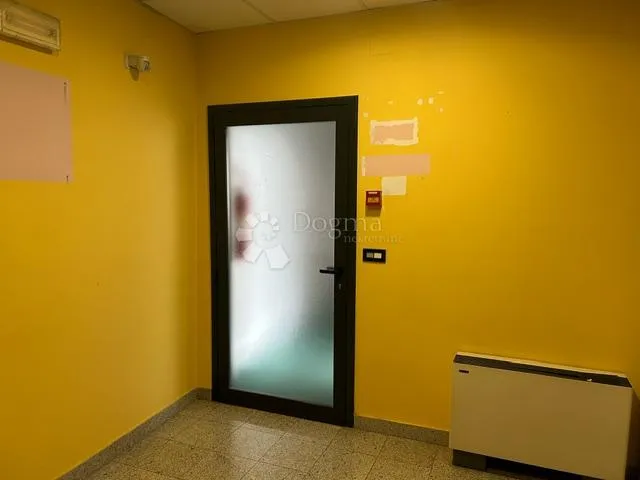 poslovni prostor u užem centru rijeke - slika 10