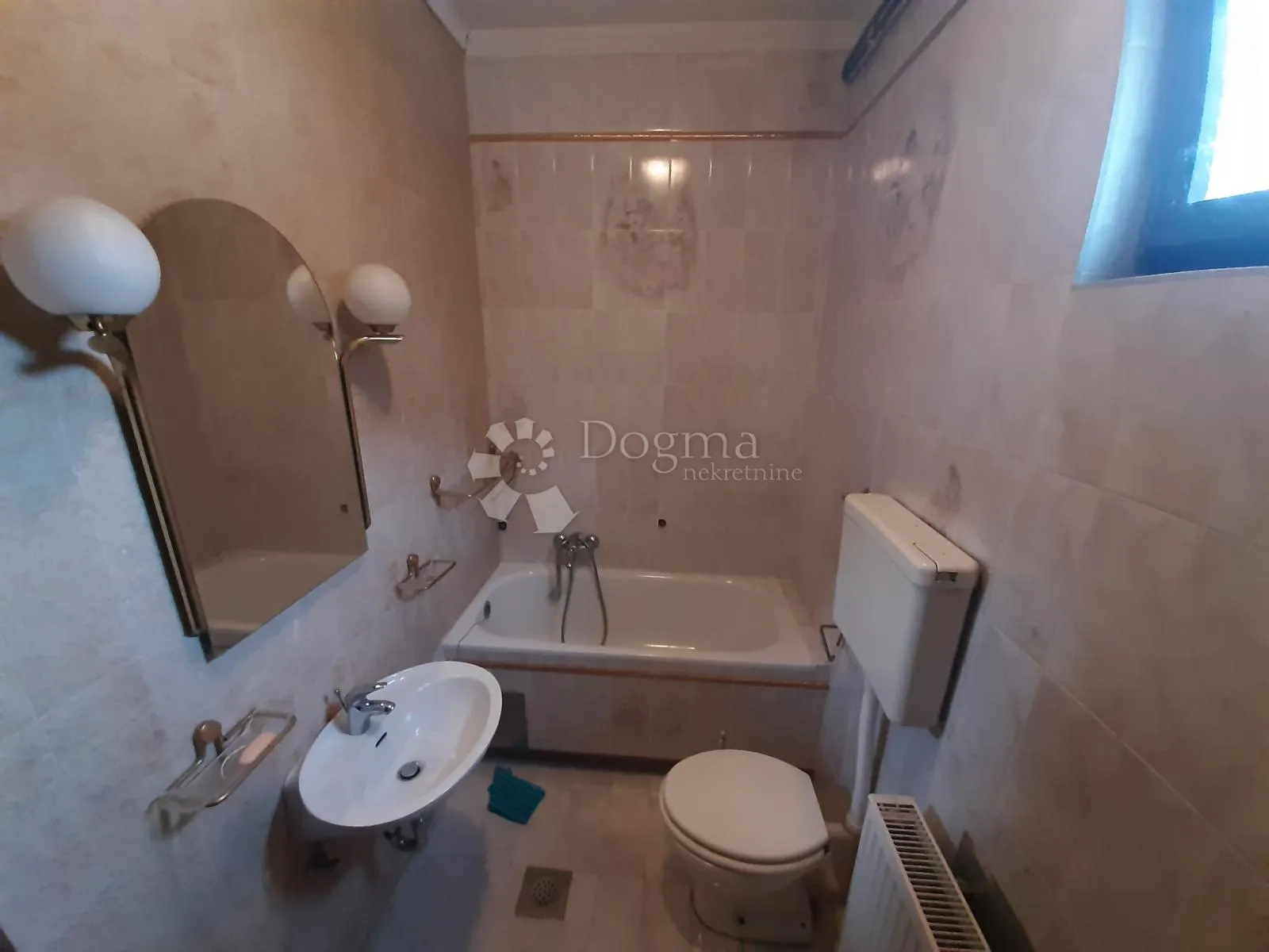trosoban stan 76 m² s terasom 50 m² i vrtom – vugrovec - slika 6
