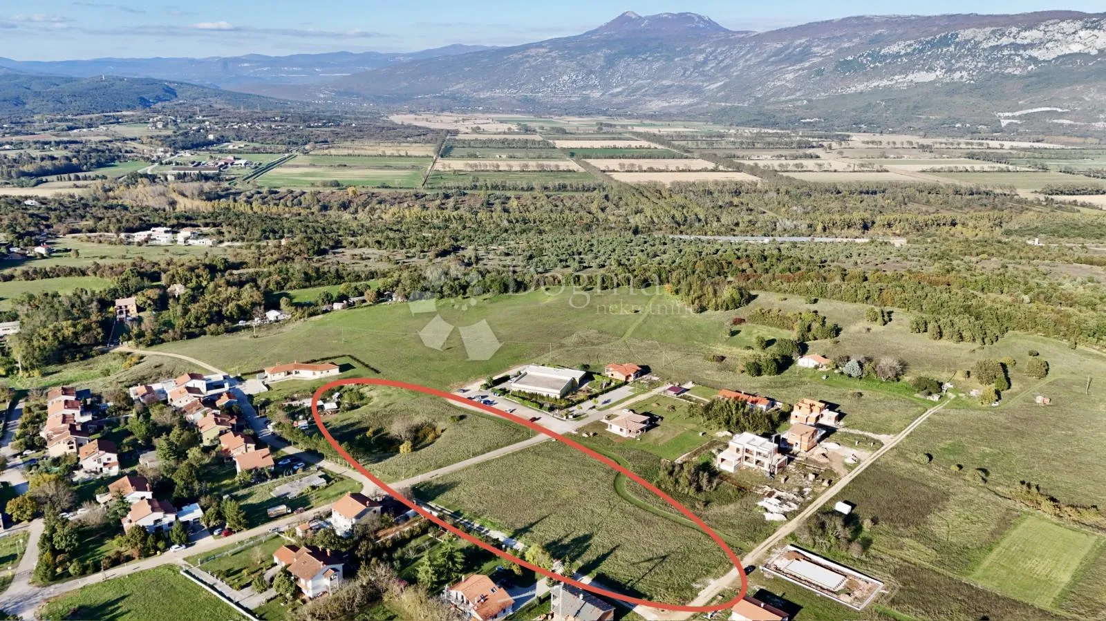 građevinsko zemljište 6km od mora! investicijska prilika! - slika 4