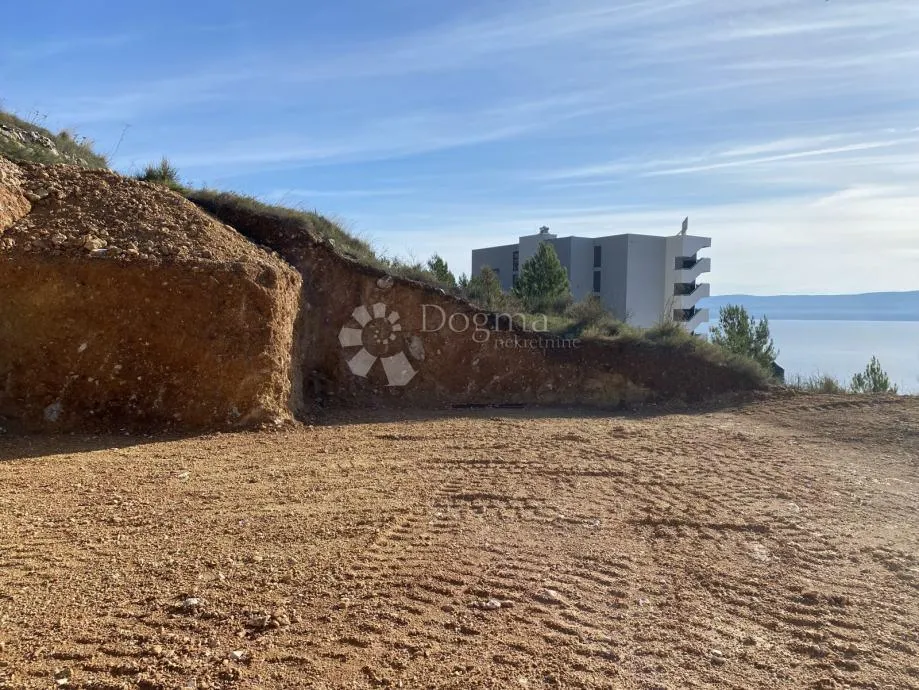 vila s bazenom i pogledom na more u dućama - slika 5