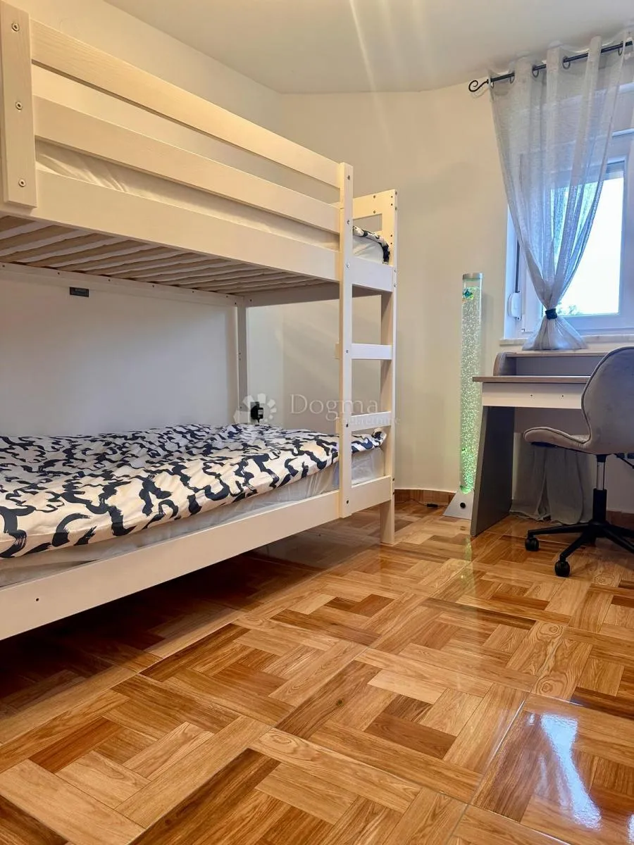 dvije kuće blizu mora - slika 14