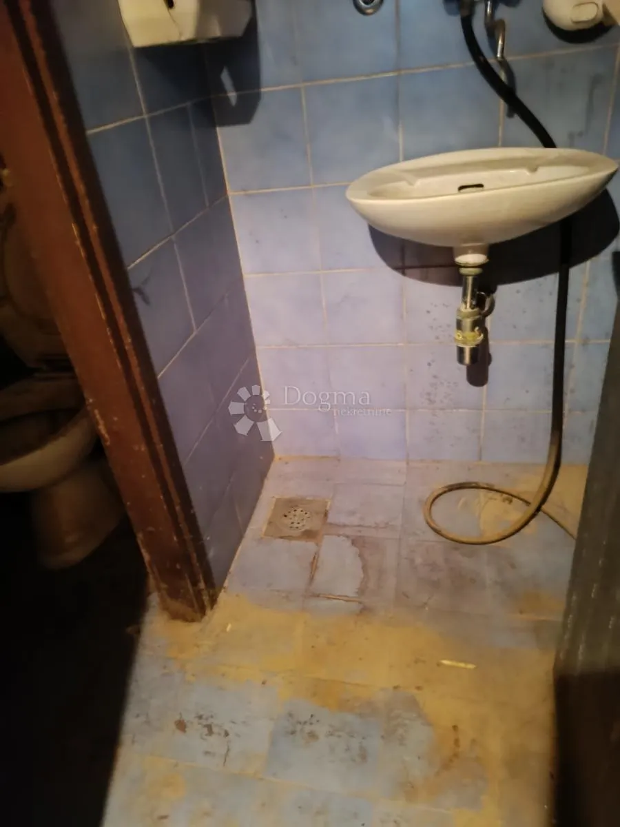 iznajmljuje se poslovni prostor na odličnoj lokaciji! - slika 12