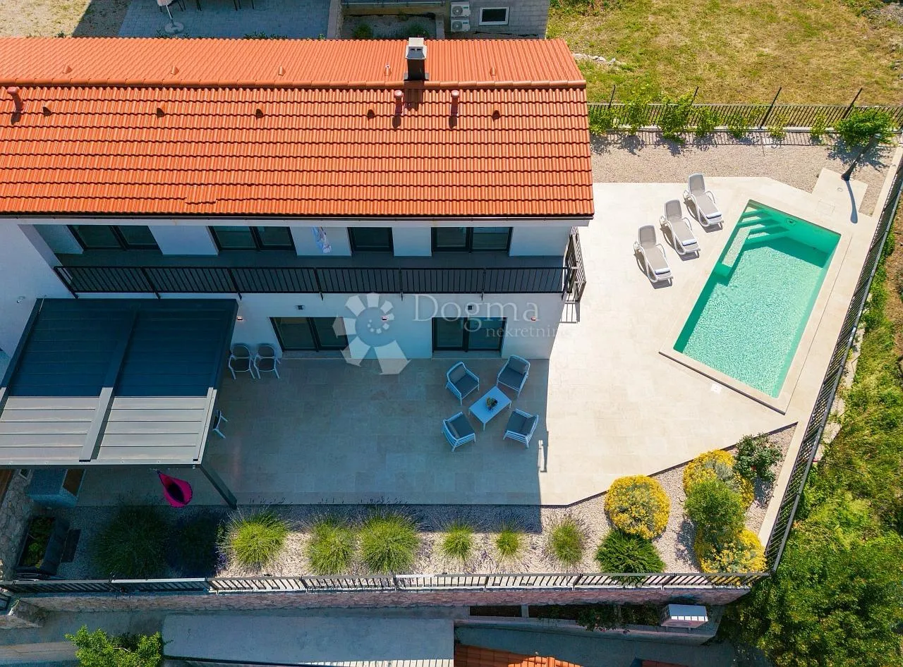 vrbnik, krk – kuća s očaravajućim panoramskim pogledom na more - slika 12