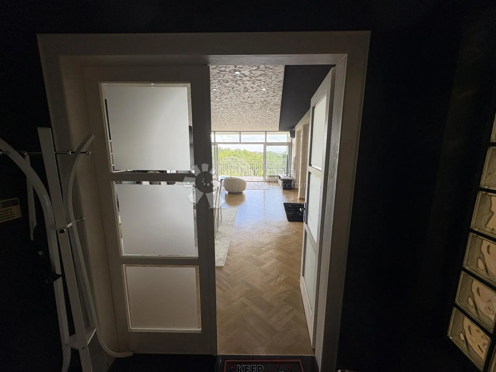 vrhovec 192 m² – panoramski pogled na zagreb, terase, garaža - slika 26