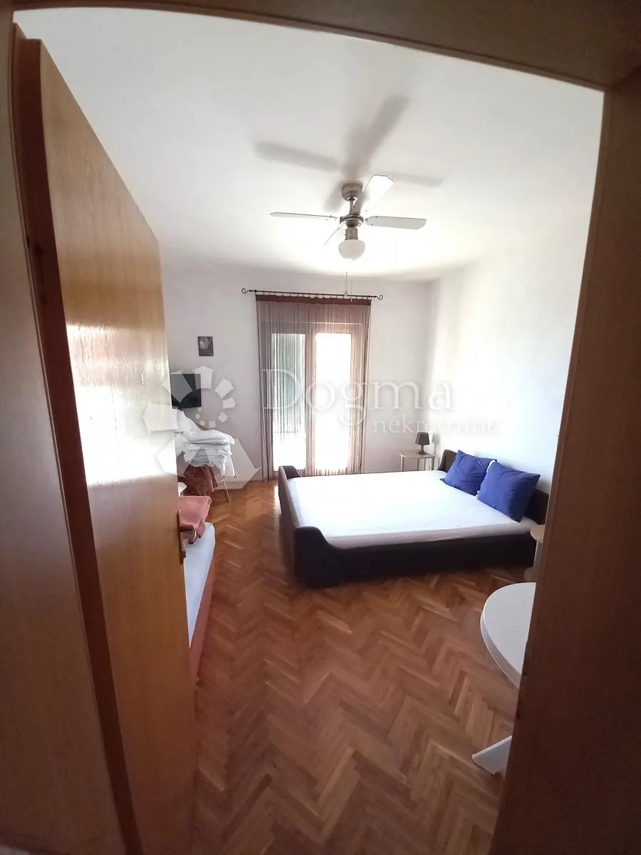 apartmanska kuća 120 metara od plaže - slika 26