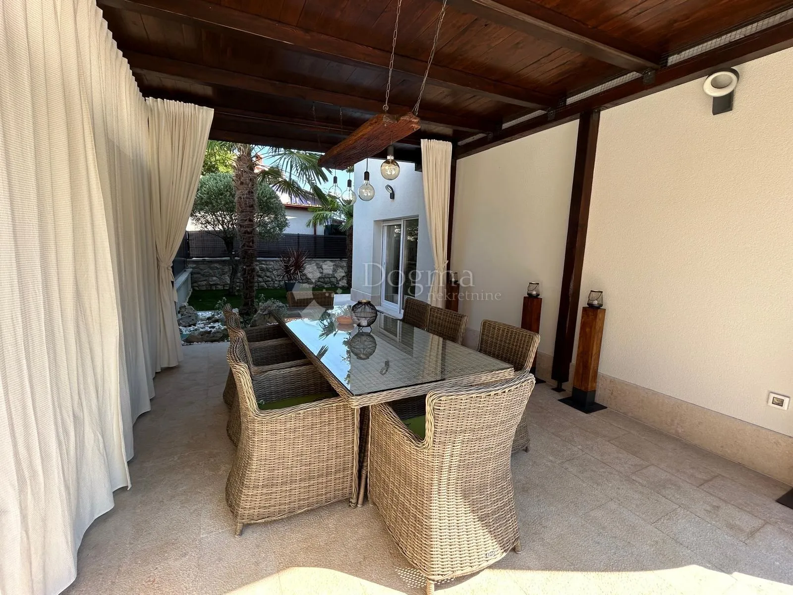 otok krk dobrinj villa s bazenom - slika 5