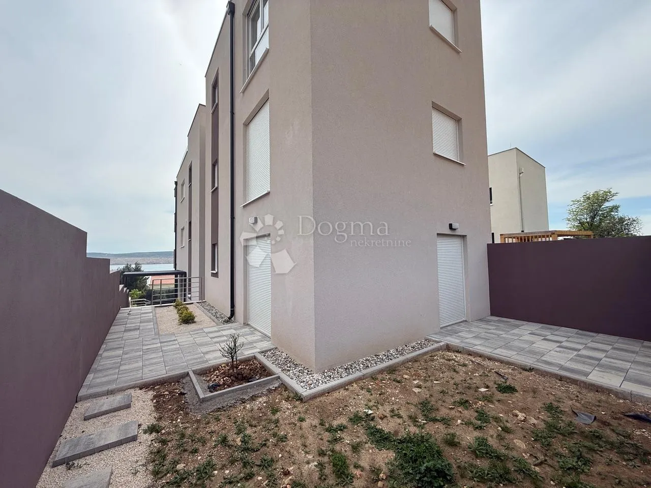 apartman novogradnja seline prizemlje sa vrtom - slika 2