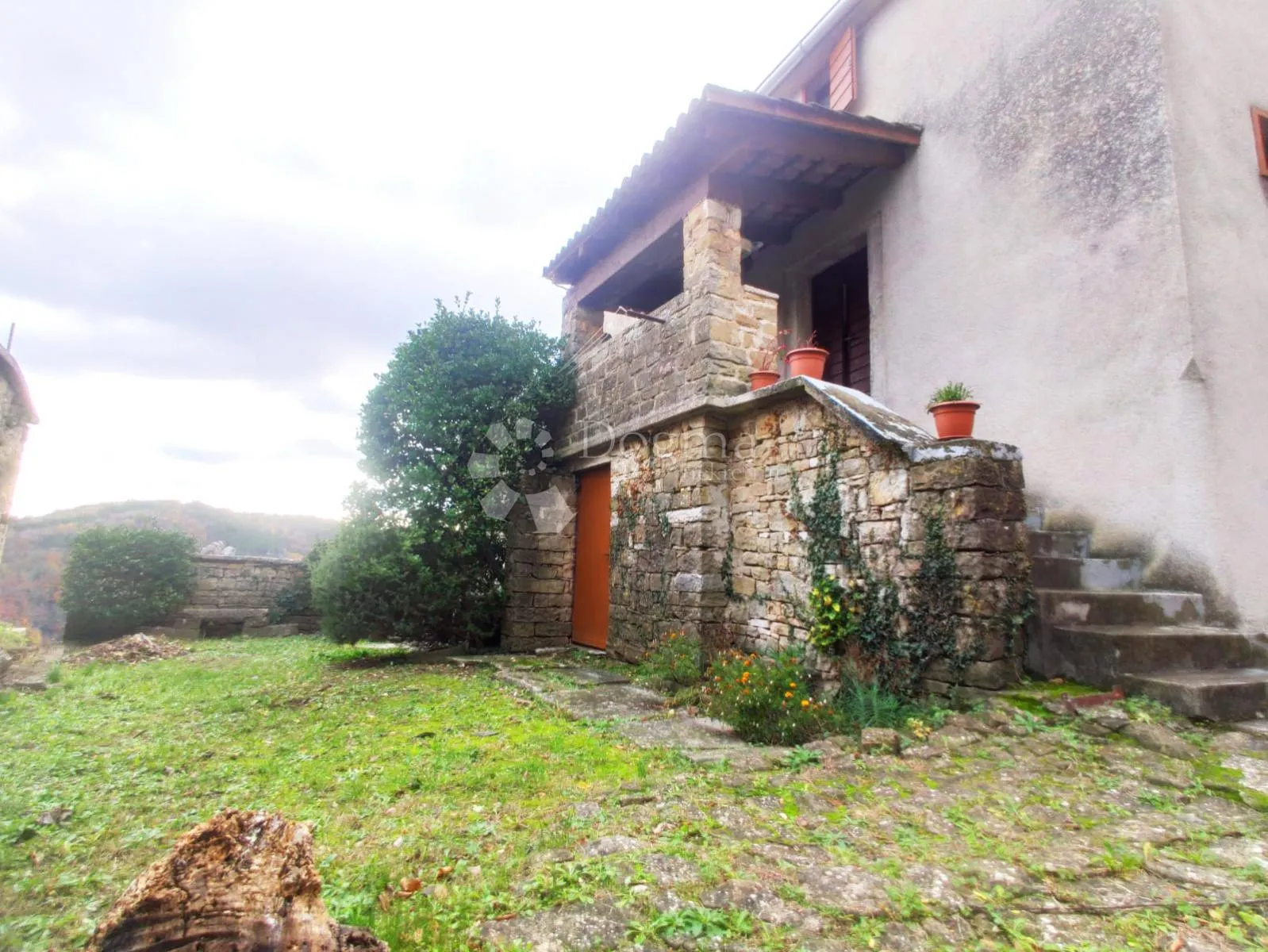 kamena kuća, oprtalj, pogled, mir i tišina - slika 12