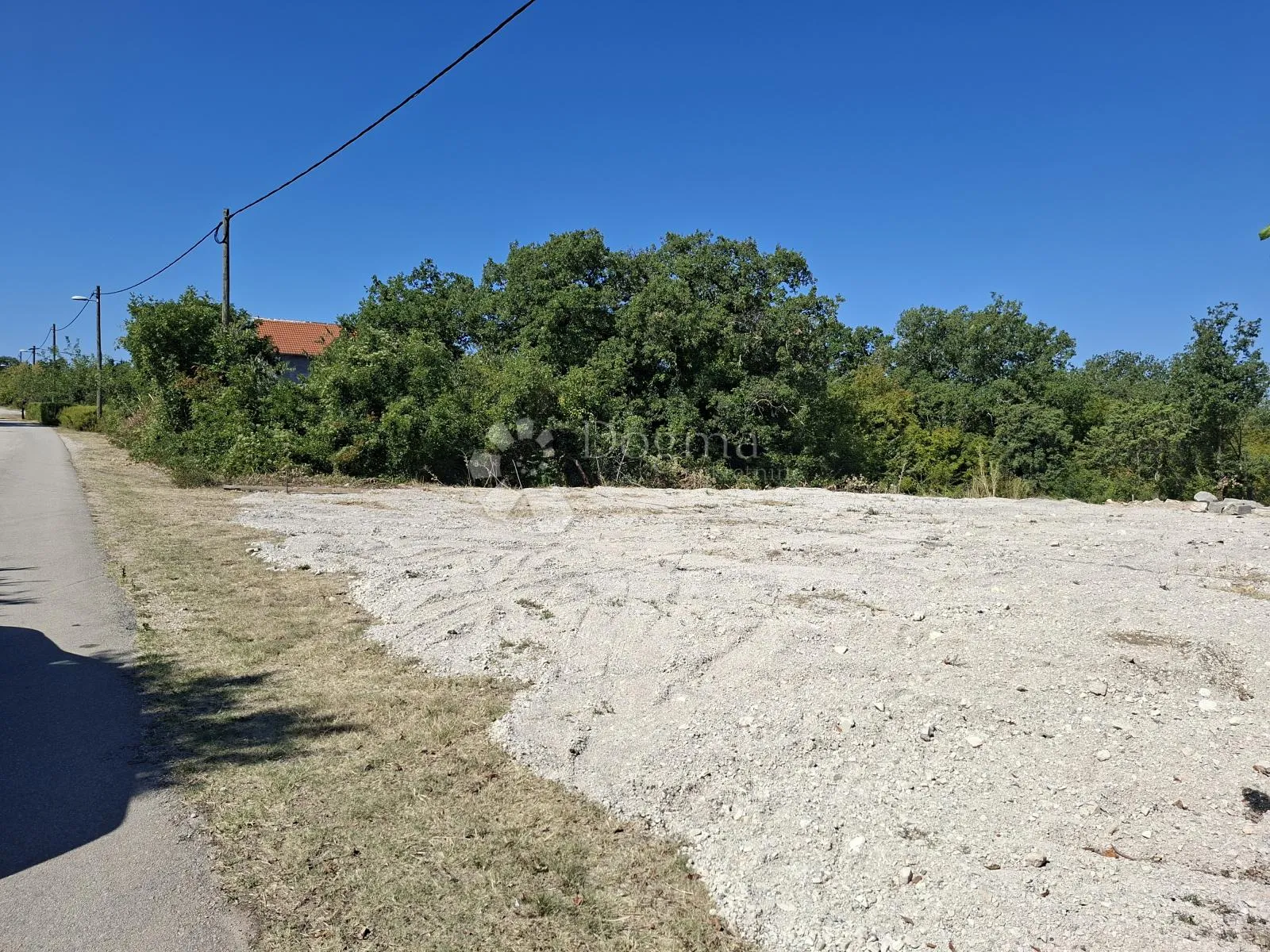 prodaja: prostrano građevinsko zemljište 2.500 m² s velikim potencijalom – smilčić - slika 2